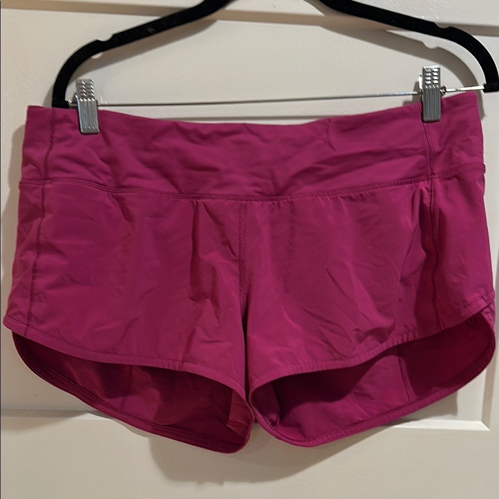 Lululemon Low Rise Speed Up 2.5" Short Ripened Raspberry Size 10